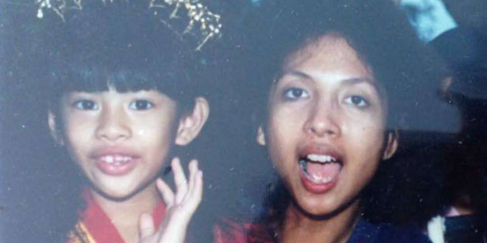 Seperti Apa Dian Sastro Waktu Kecil? Fotonya Bikin Kaget