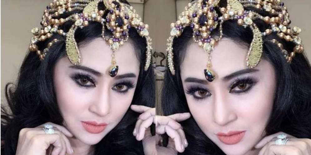 Adu Mahal Ayu Ting Ting Vs Dewi Perssik