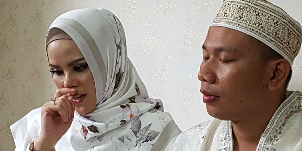 Vicky Gemetar Lamar Angel: Tasnya Lebih Mahal dari Diriku