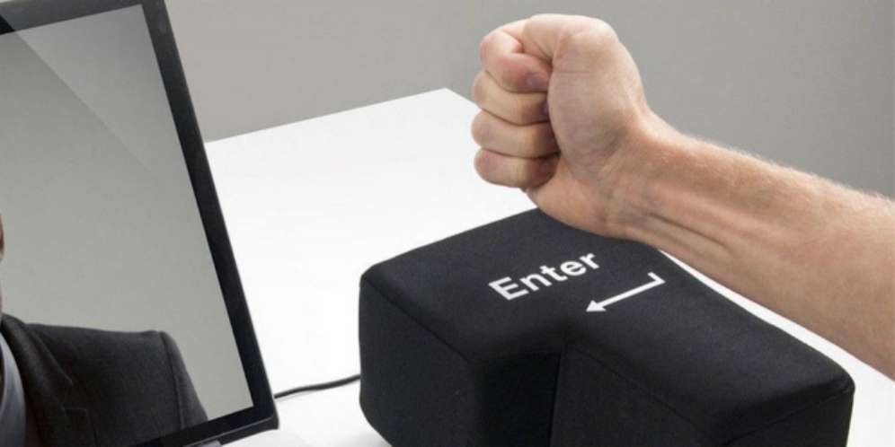 Tombol `Enter`