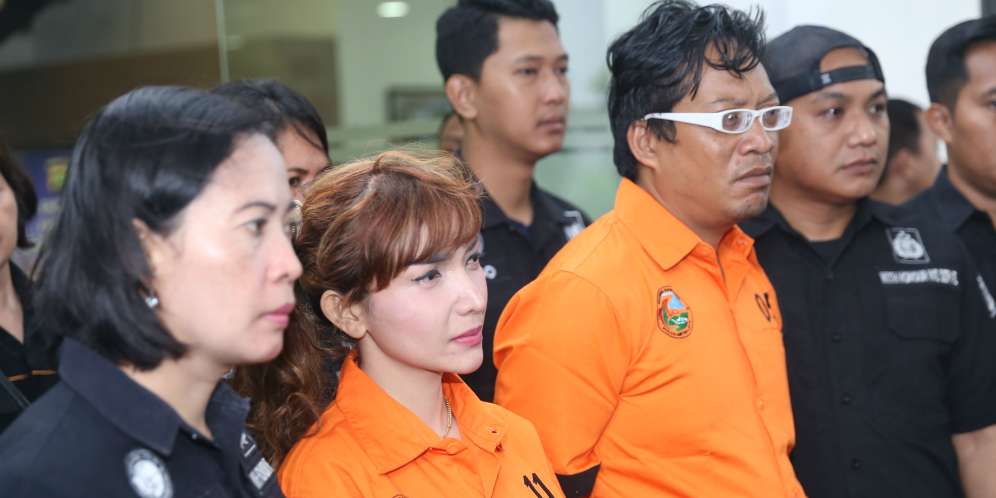 Obrolan Telepon Roro Fitria & Pengedar Sabu Dibuka, Isinya...