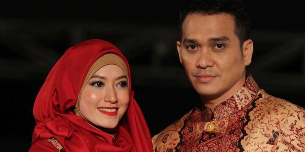 Lyra Virna Marah di Sosmed, Tak Tahan Jadi Istri Siri?