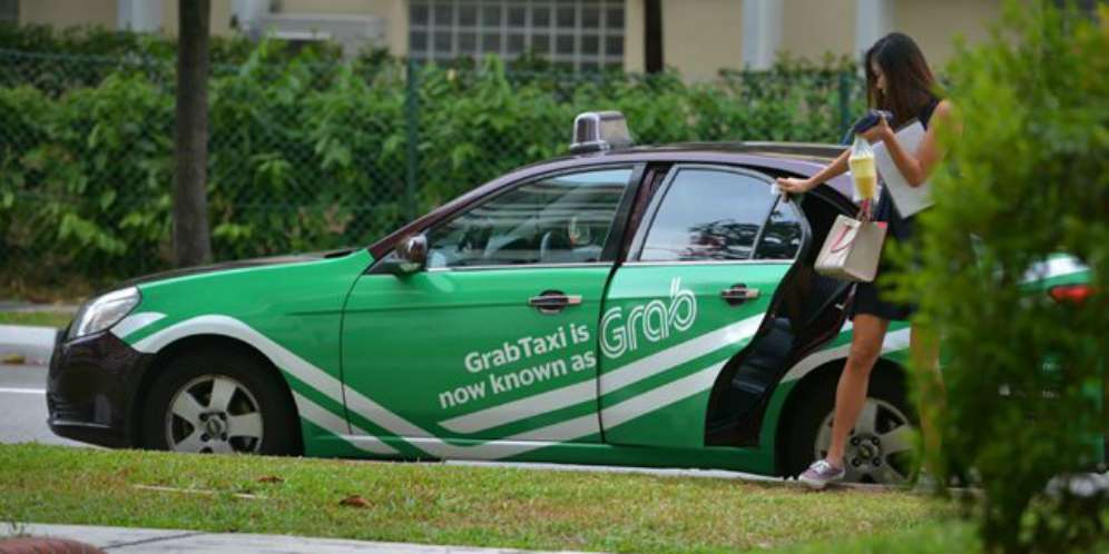 Jodoh Penumpang Cantik Itu Ternyata Si Driver Taksi Online