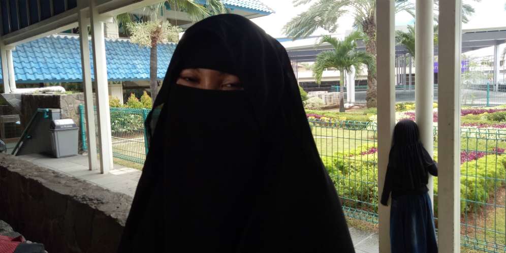 Indadari Buat Tulisan Menohok Soal Umbar Kemesraan