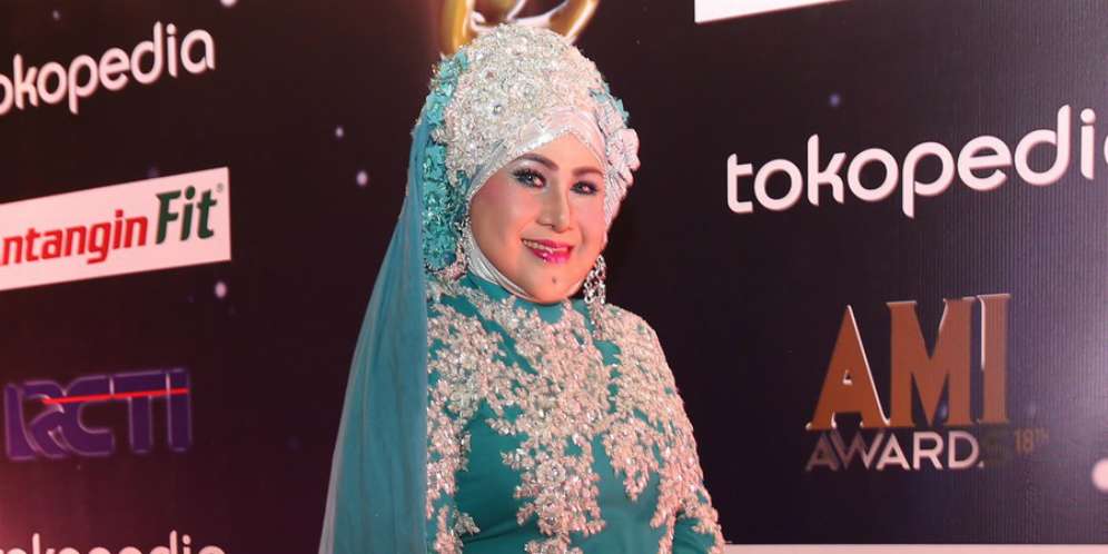 Astaga! Anak Elvy Sukaesih Sampai Urunan Buat Beli Sabu