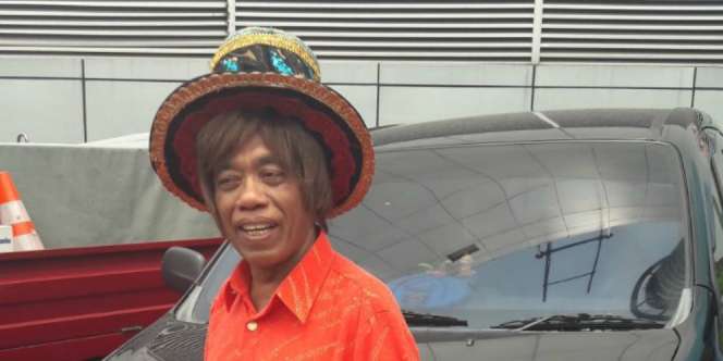 Bimsalabim! Pak Tarno Cerita Istrinya Cantik Seorang Pramugari