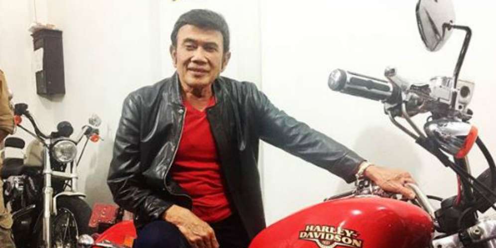 Wow! Rhoma Irama Disawer Harley Davidson