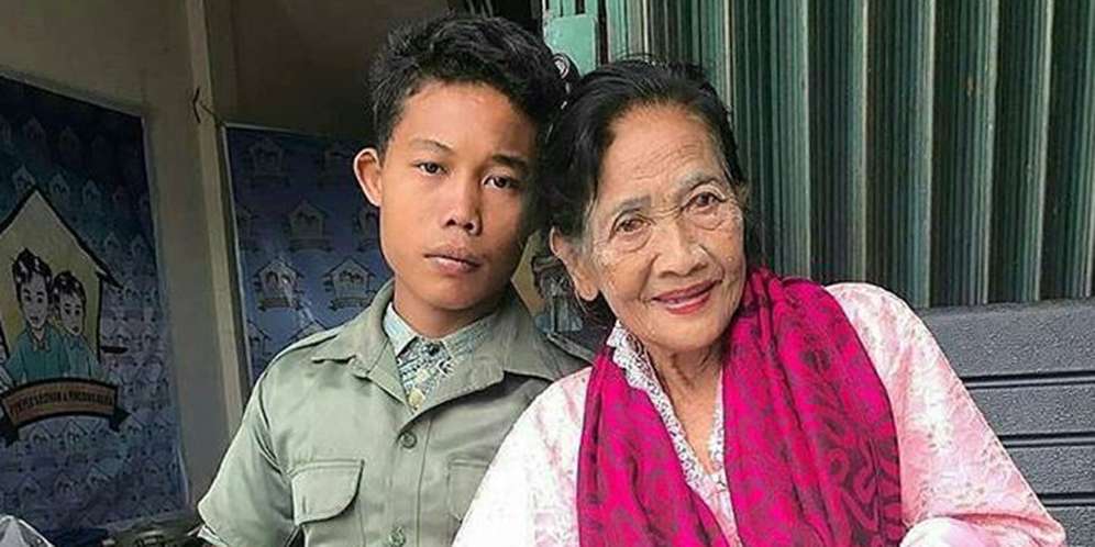 Kardus Bawaan Rohaya Bikin Salfok