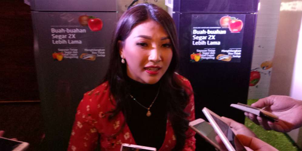 Mengejutkan! Sarwendah Ungkap Hubungan Sebenarnya Suami dan Ayu Ting Ting