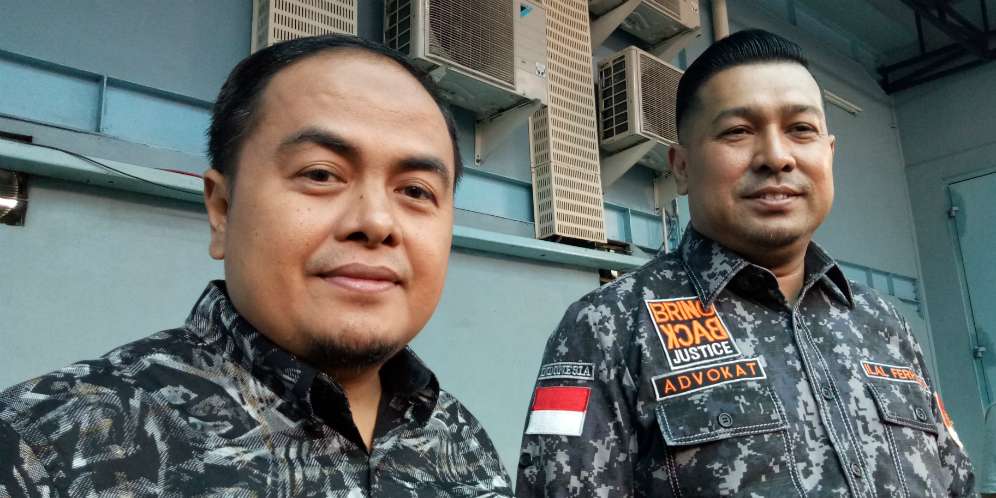 Siapa Lelaki Itu?