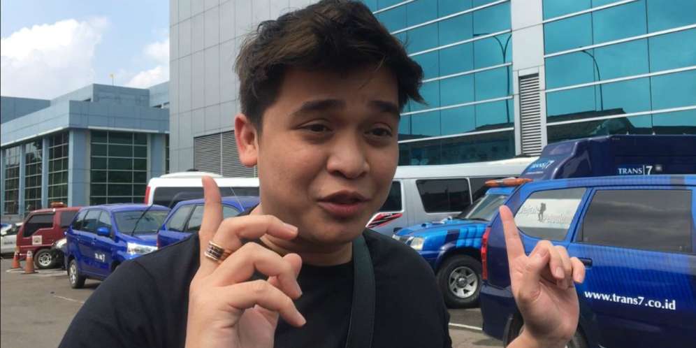 Keheranan Lihat Pekarangan