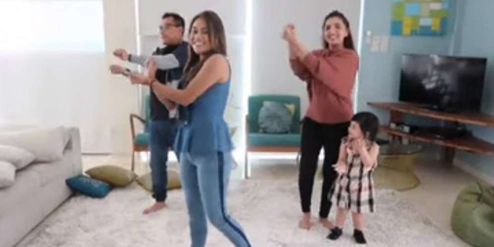 Ashanty Asyik Berjoget, Aurel: Lupa Obat Bunda
