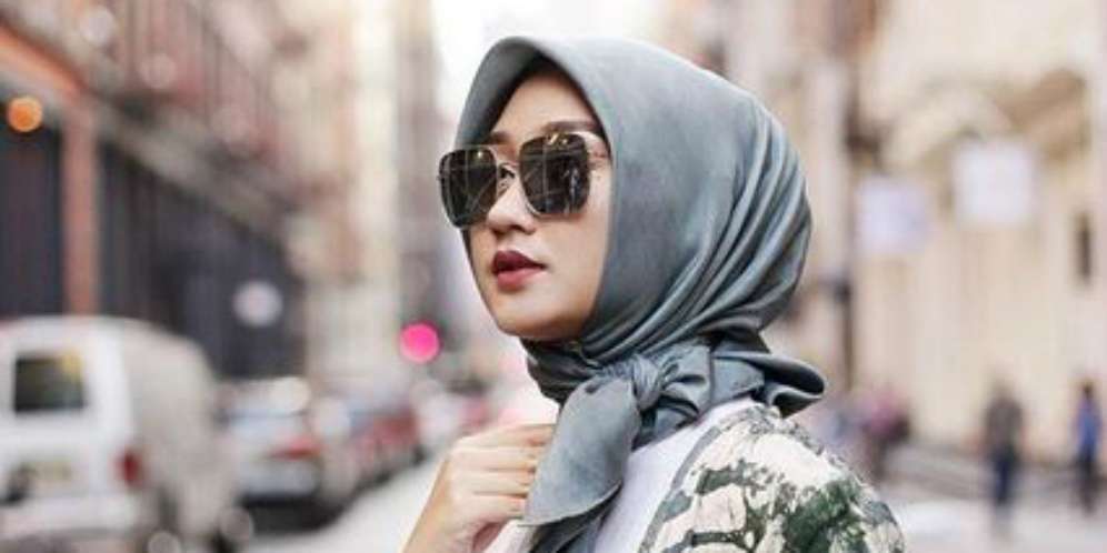 Cek Lemari Kamu, 3 Kacamata Era 90-an Ini Lagi Jadi Hits