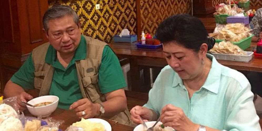 Apakah Saya Mirip dengan Nike Ardilla?