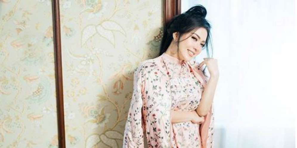 Syahrini Pamer Cincin Berlian Dalam Alpukat, Ternyata....