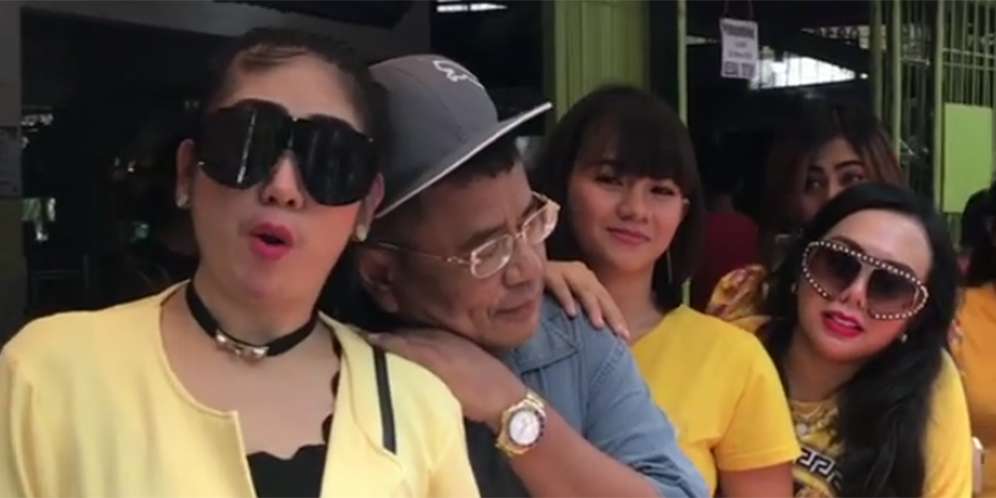 Diberi Lamborghini, 6 Wanita Cantik Ini Siap Dikawini Hotman
