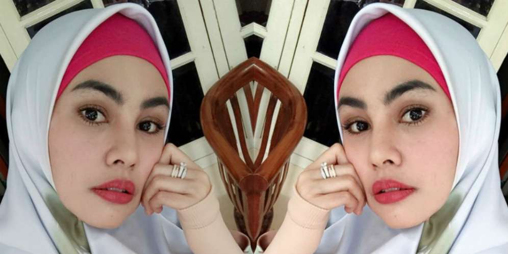 Pakai Cadar, Kartika Putri Dapat Perlakuan Tidak Menyenangkan