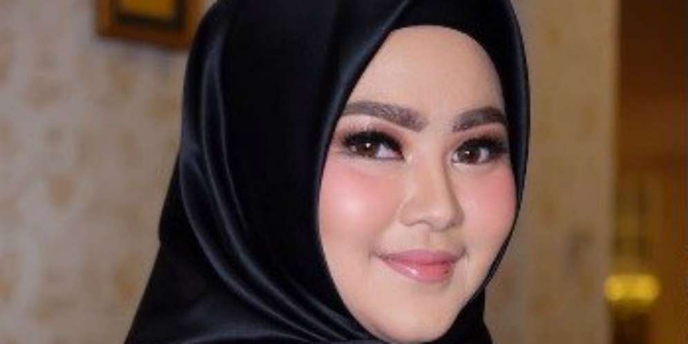 Disindir Korupsi, Istri Zumi Zola Beri Jawaban Menohok