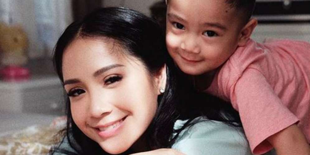 Cuma Kaos Oblong Putih, Nagita Slavina Habiskan Jutaan Rupiah