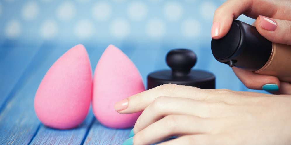 Tips Merawat Beauty Blender Tetap Bersih dari Noda Foundation