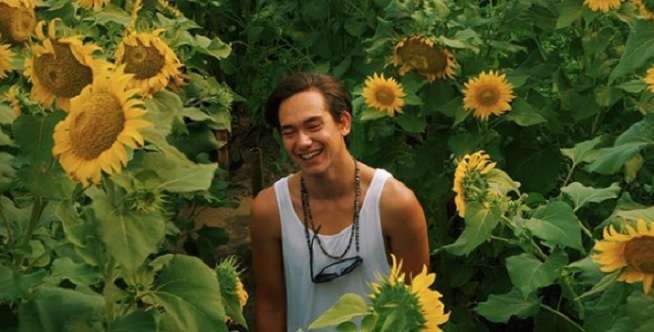 Jepretan Foto Liburan Adipati di Yogya, Bikin Kangen!