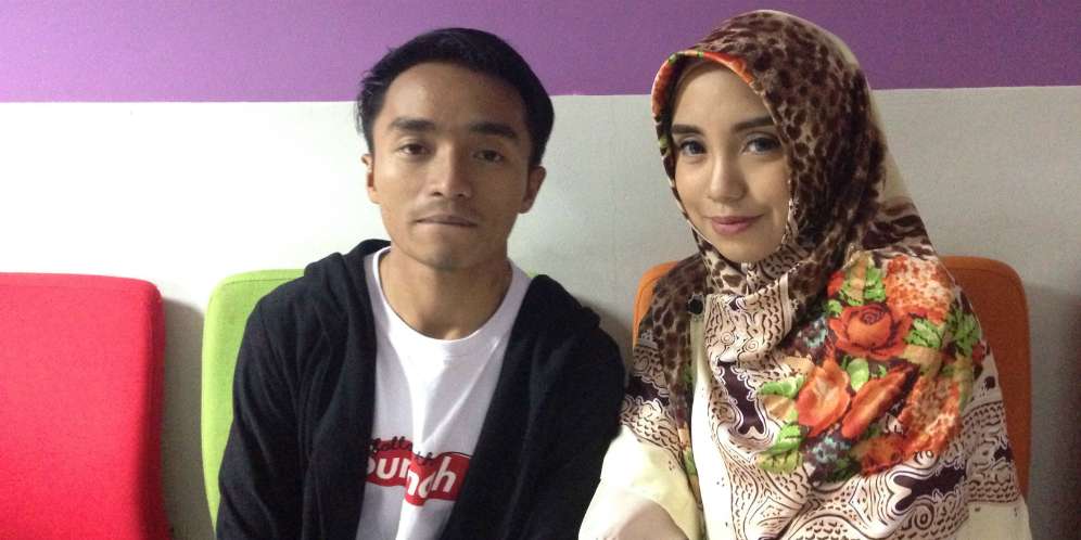 Berteman dengan Awkarin, Salmafina Akan Ajak Awkarin Hijrah?