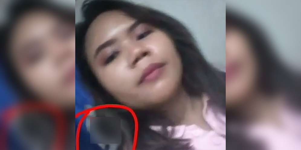 Saat Gerakkan Ponsel Tiba-tiba...