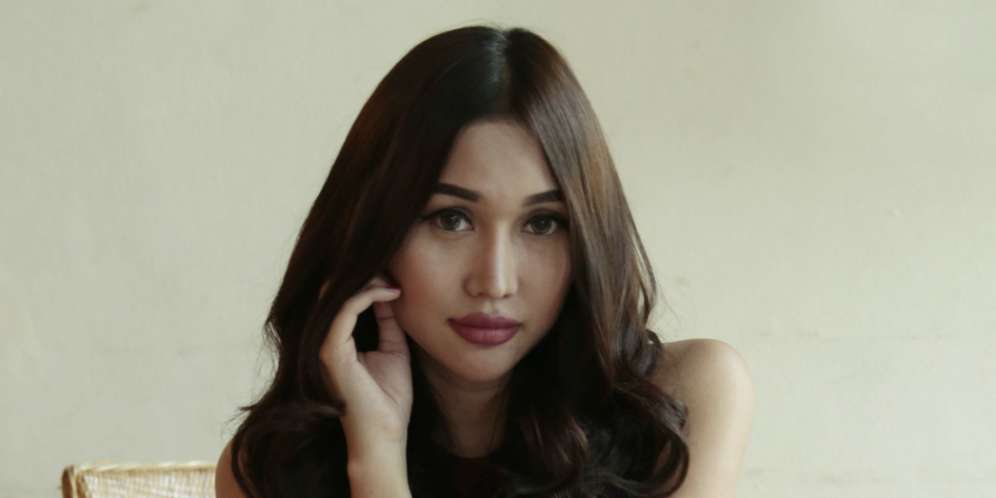 Foto Lucinta Luna Hamil Terbongkar, Cuma Pura-pura?