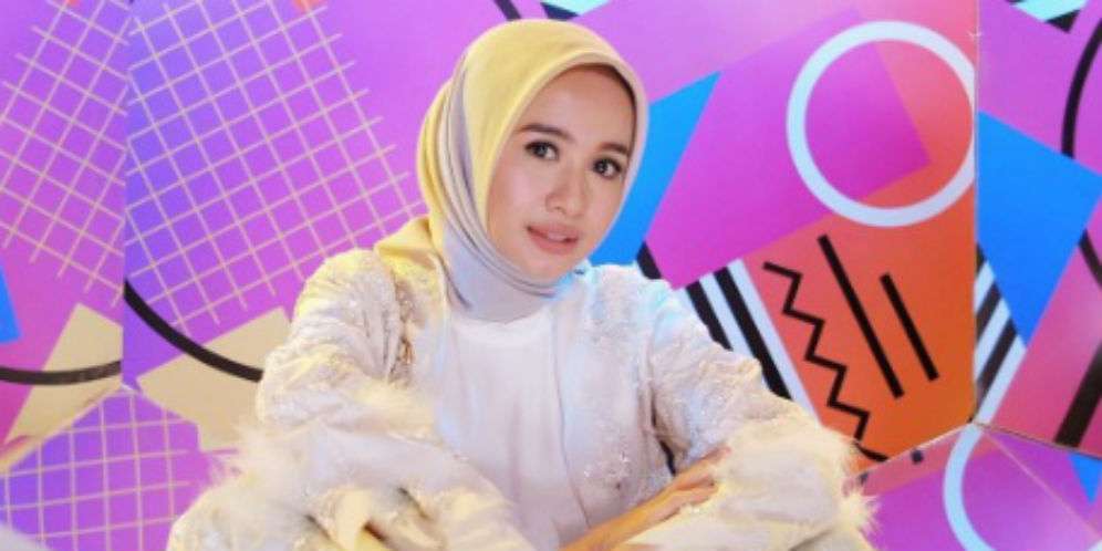 Foto Laudya Chintya Bella dan Wanda Hamidah Bikin Geger