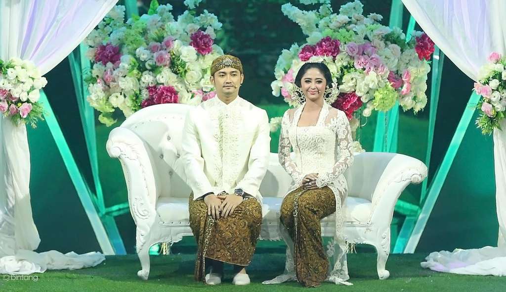 "Sepintar-pintarnya Simpan Bangkai akan Tercium Juga"