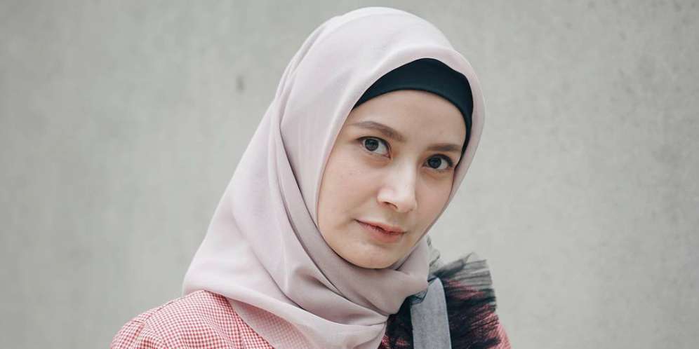 3 Tutorial Hijab Square, Buat Ramadan Makin Kece!