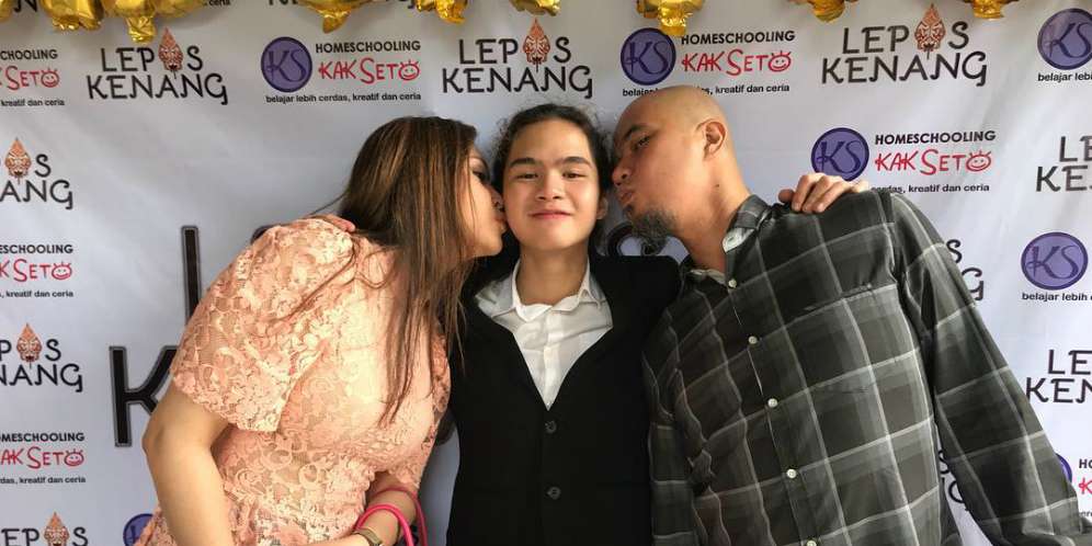 Tas Mewah Maia Jadi Sorotan