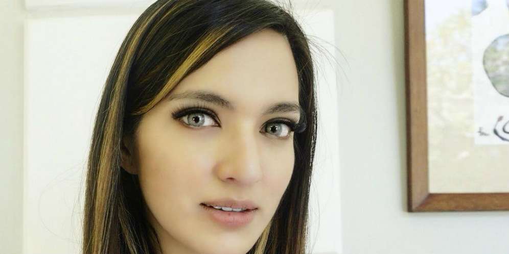 Warganet Memuji Tubuh Nia Ramadhani Bagian Ini