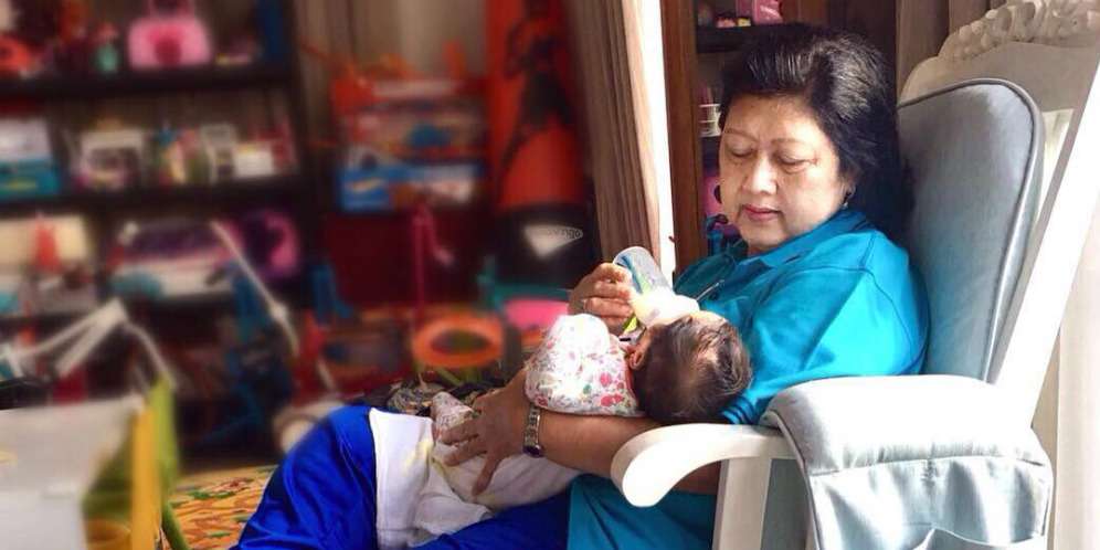 Unggah Video 2 Cucunya, Ani Yudhoyono Dikritik Warganet