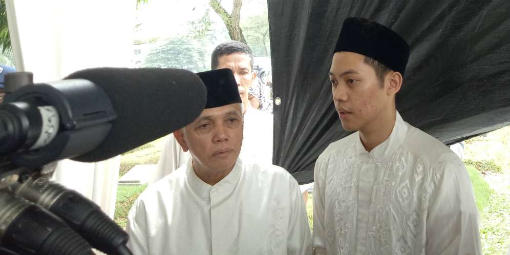 Ayo, Kita Sholat Berjamaah