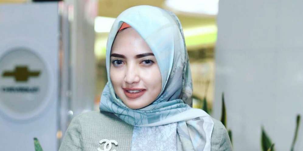 Yulia Mochamad: Mas Opick Sangat Mencintai Saya dengan Tulus
