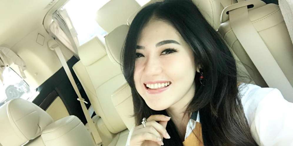 Siapa Pria Itu?