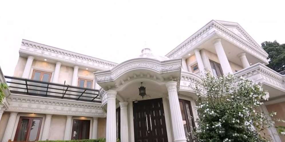 Raffi Ahmad Heran Lihat Pemandangan Aneh di Rumah Mewah Anang