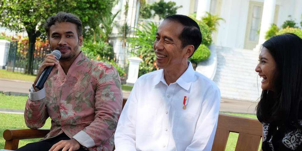 Intip Gaya Modifikasi Sneakers Ala Jokowi
