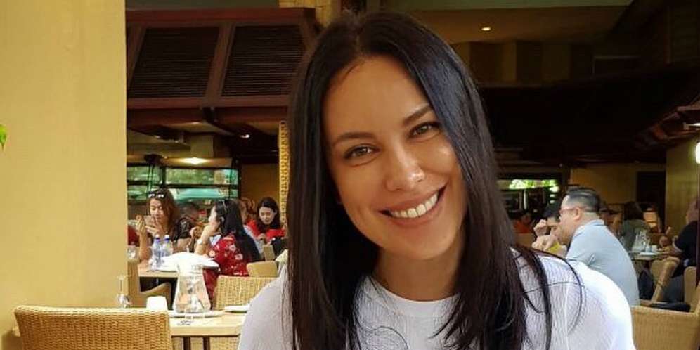Ucapkan Lebaran, Pangling Lihat Penampilan Sophia Latjuba