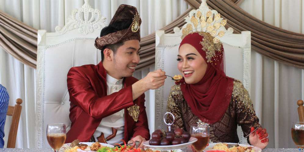 Kue Tingkat Berubah Jadi....