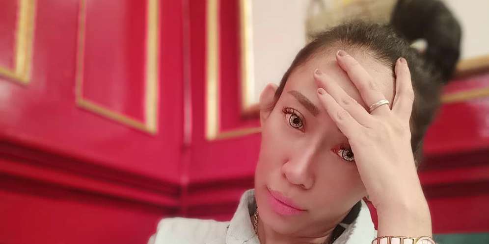 Berhijab, Dewi Sanca Bikin Netizen Terpesona