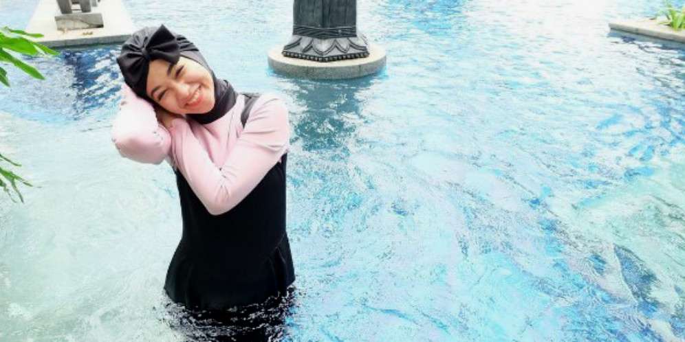 Inspirasi Busana Renang Hijab Poppy Bunga yang Stylish