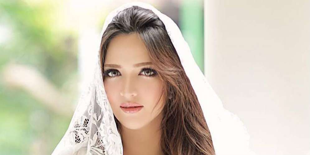 Bentuk Tubuh Nia Ramadhani Bikin Warganet Iri