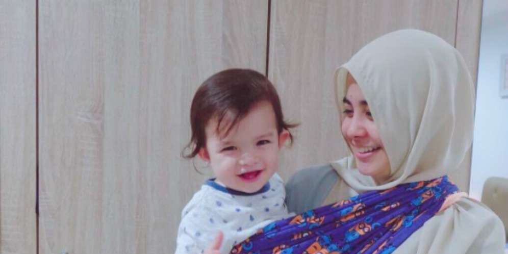 Risty Tagor Jawab Sindiran Stuart Collin di Instagram