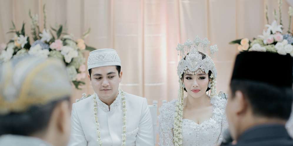 Baru Dinikahi, Adzana Bing Slamet Dicium Pria Lain