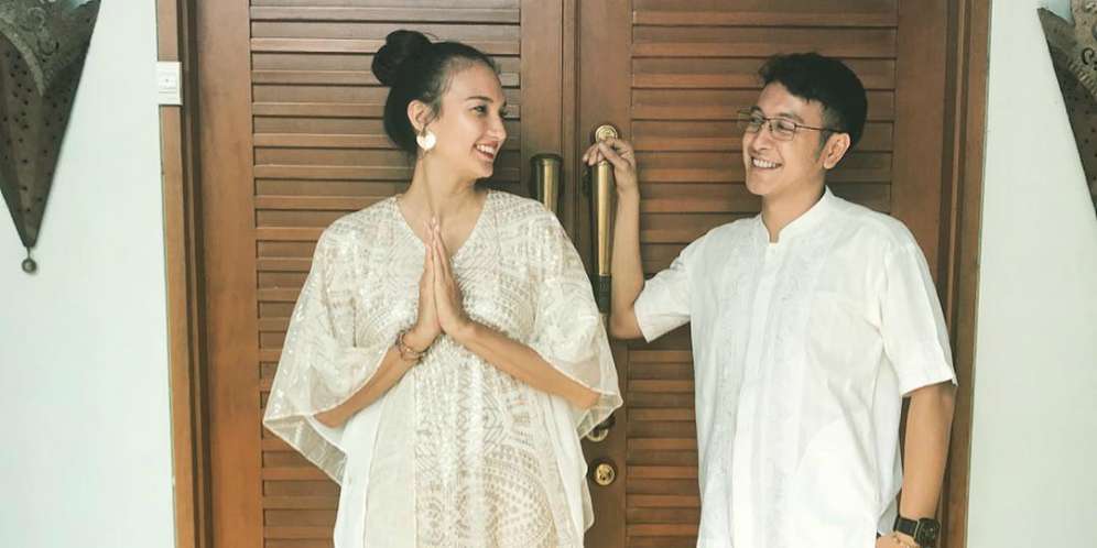 Tulis Kata Puitis, Dimas Anggara dan Nadine Bikin Baper