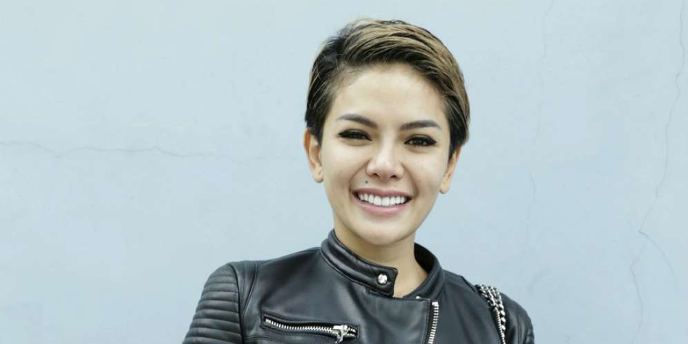 Tak Dikenali! Nikita Mirzani Berhijab Bikin Pangling