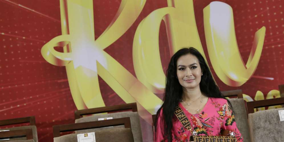 Alasan di Balik Komentar Pedas Iis Dahlia