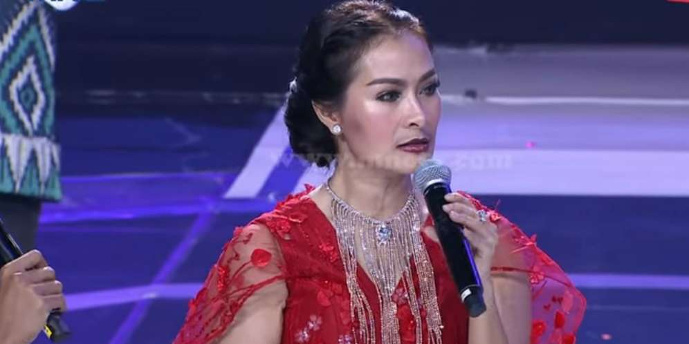 Nyanyi Lagu `Sayang` Suara Iis Dahlia Dinilai Fals, Gimmick?